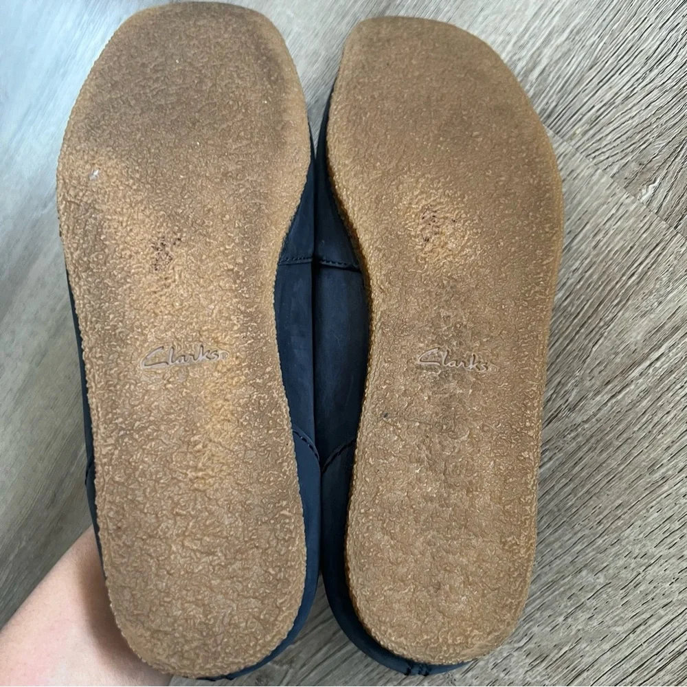 Clarks preowned condición